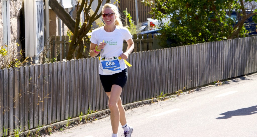 Hilde løper triatlon. Foto.